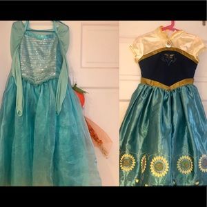 Disney princesses Elsa and Ana costumes